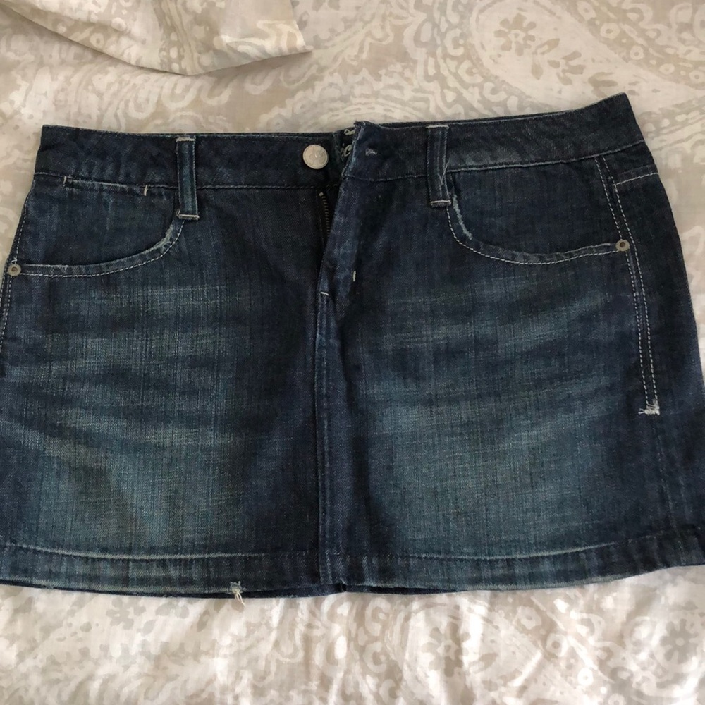 Never worn American Eagle jean skirt size 8